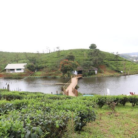 Vagamon Lake Palace Hostel Buitenkant foto