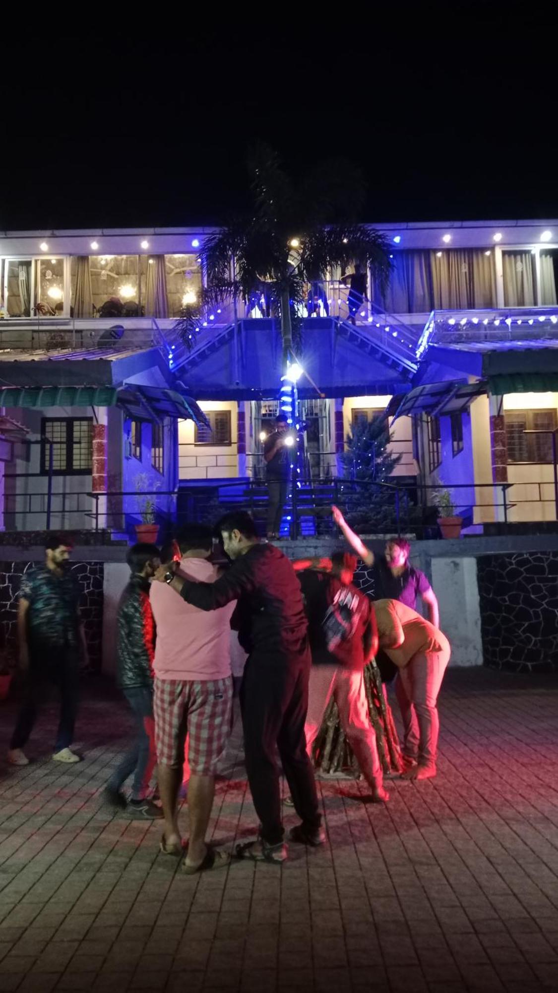Vagamon Lake Palace Hostel Buitenkant foto